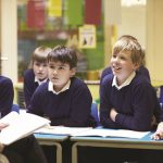 Kinder in der Schule